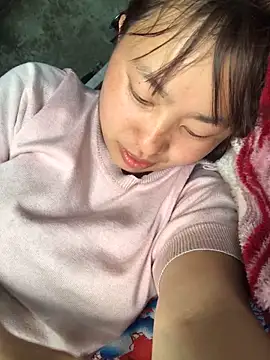 honeyyy110 online show from 26, 2, 2026