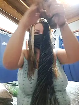 Snapshot of tuhardsexy chatting on 10, 7, 2026 tuhardsexy online show from 10, 7, 2026