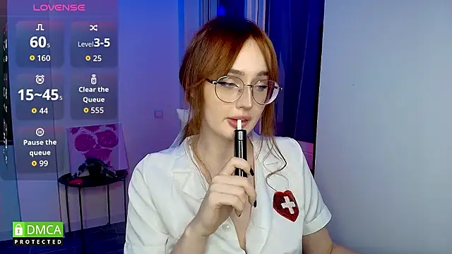 AdeLuna online show from 4, 3, 2026