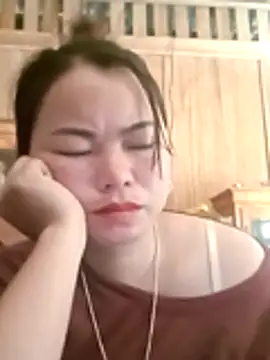 Snapshot of emlylyxinh chatting on 26, 2, 2026 emlylyxinh online show from 26, 2, 2026