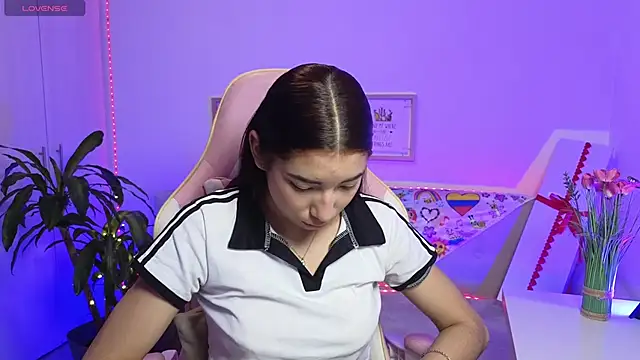 Sofiagomez777 online show from 28, 2, 2026