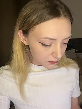 Leecey online show from 8, 3, 2026