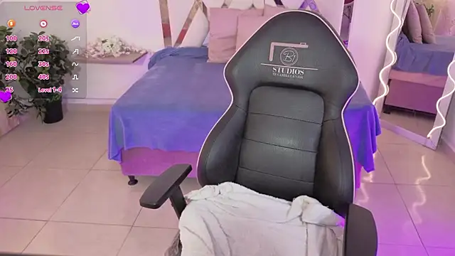 NEFTIS TAY online show from 3, 3, 2026