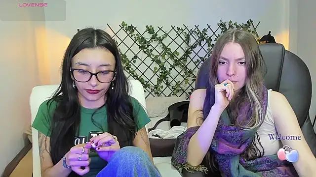 nana  rousse online show from 5, 2, 2026