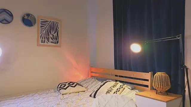 nikapie online show from 5, 2, 2026