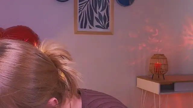 nikapie online show from 15, 2, 2026