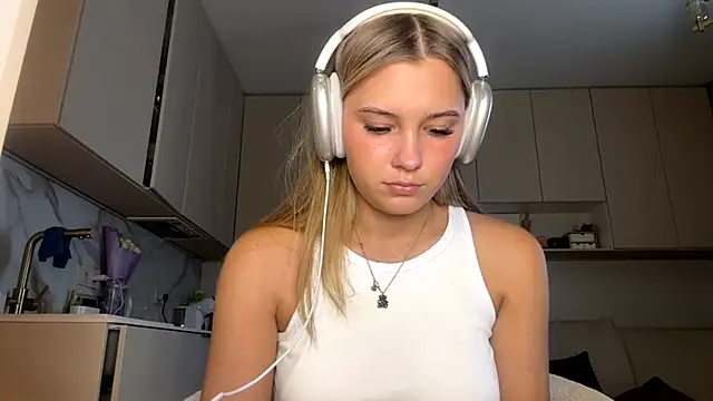 Snapshot of SeveralDip chatting on 25, 2, 2026 SeveralDip online show from 25, 2, 2026