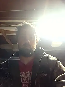 KrazyNutz420 online show from 3, 2, 2026