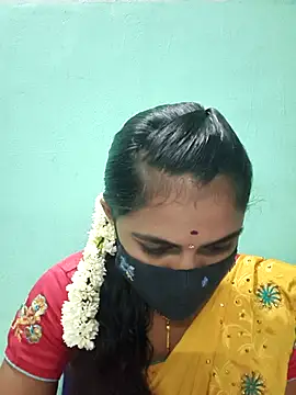 Snapshot of Tamil_Hot_Shana chatting on 12, 5, 2026 Tamil Hot Shana online show from 12, 5, 2026