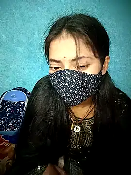 18 year old girl online show from 15, 2, 2026