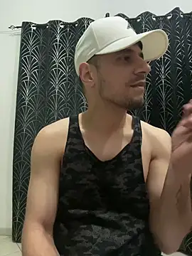 Snapshot of alessand180521 chatting on 17, 2, 2026 alessand180521 online show from 17, 2, 2026