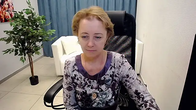 Snapshot of MONA_W chatting on 3, 6, 2026 MONA W online show from 3, 6, 2026