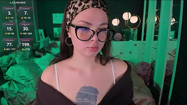 Maykinkya online show from 23, 2, 2026