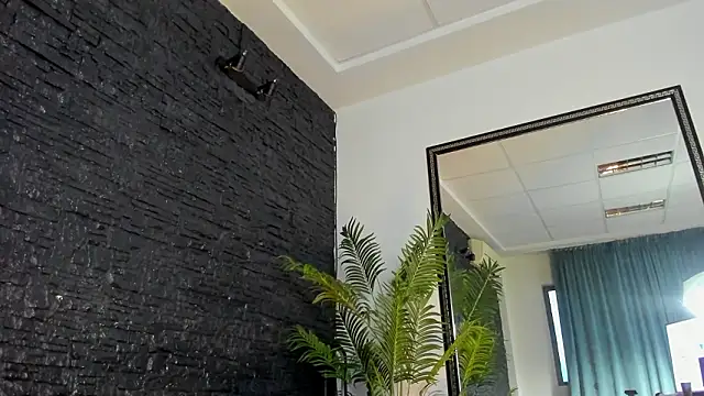 Snapshot of MaddyExposedd chatting on 5, 2, 2026 MaddyExposedd online show from 5, 2, 2026