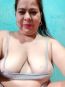 Snapshot of Diana_006 chatting on 19, 6, 2026 Diana 006 online show from 19, 6, 2026