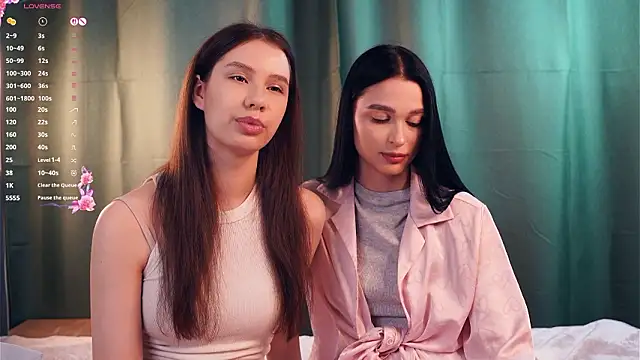 Snapshot of ZofiaSoshnik chatting on 3, 2, 2026 ZofiaSoshnik online show from 3, 2, 2026