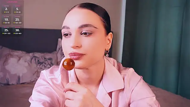 ZofiaSoshnik online show from 22, 4, 2026