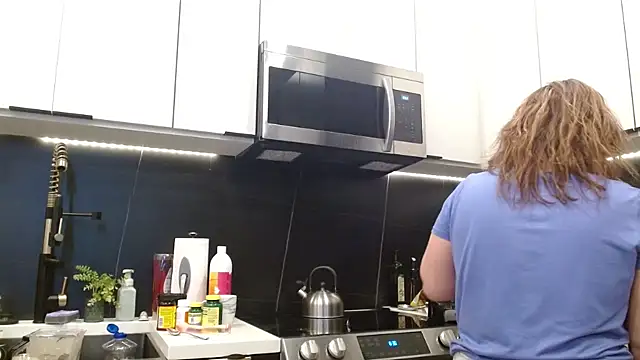 HazelSkyesChat online show from 24, 3, 2026