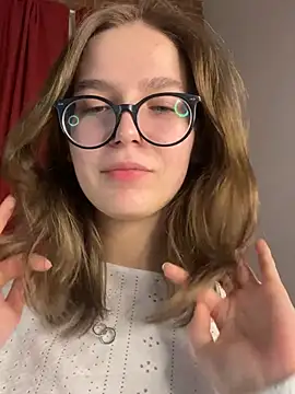 MyKittySayMeow online show from 25, 2, 2026