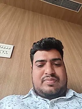 Snapshot of hunterkingshan chatting on 27, 5, 2026 hunterkingshan online show from 27, 5, 2026