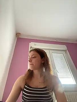 SofieKayla online show from 10, 4, 2026