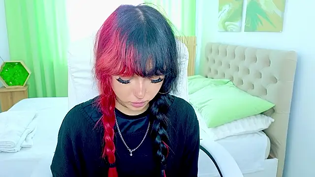   Amiraa online show from 11, 3, 2026