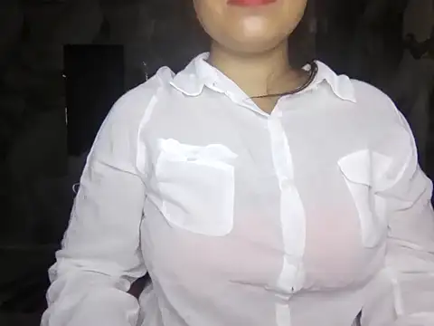 Snapshot of Bold_Beauty_07 chatting on 4, 6, 2026 Bold Beauty 07 online show from 4, 6, 2026