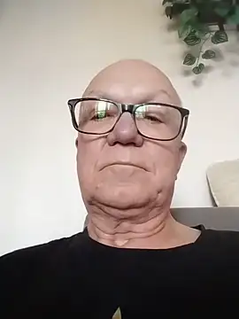 Wieczorek195706 online show from 9, 8, 2026