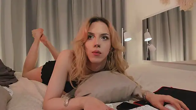 Tiffany  King online show from 6, 4, 2026