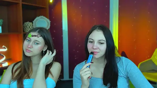 arianaa cat online show from 11, 3, 2026