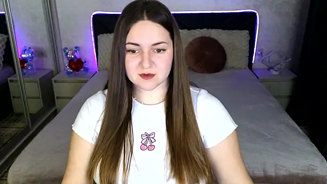 Eva Luxx online show from 5, 3, 2026