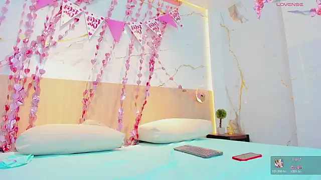 Snapshot of rebecca_ponce_ chatting on 16, 2, 2026 rebecca ponce online show from 16, 2, 2026