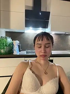 Snapshot of Just-Lilly chatting on 1, 4, 2026 Just-Lilly online show from 1, 4, 2026