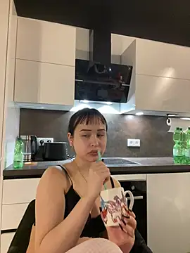 Snapshot of Just-Lilly chatting on 5, 4, 2026 Just-Lilly online show from 5, 4, 2026