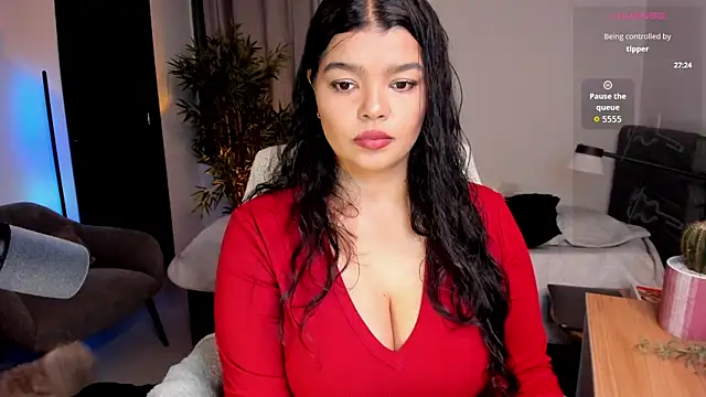 moonhelen online show from 11, 4, 2026