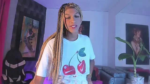 Snapshot of Ciara_HotTs chatting on 4, 5, 2026 Ciara HotTs online show from 4, 5, 2026