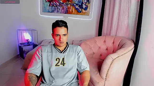 jhon nicolas online show from 3, 2, 2026