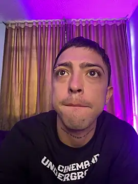 Snapshot of SavageBond_ chatting on 7, 2, 2026 SavageBond online show from 7, 2, 2026