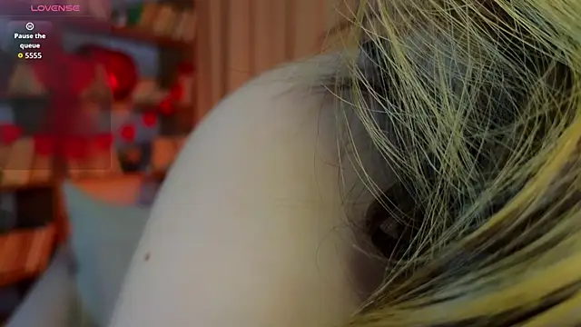 Snapshot of kate__rIna chatting on 14, 2, 2026 kate rIna online show from 14, 2, 2026