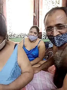 Snapshot of HoneyHush chatting on 2, 3, 2026 HoneyHush online show from 2, 3, 2026