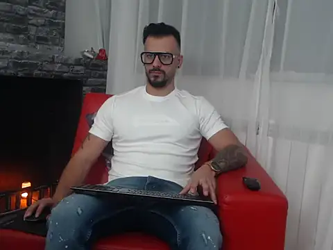 RyanxCole online show from 10, 3, 2026