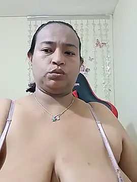 Snapshot of BustySexy_Nataly chatting on 12, 7, 2026 BustySexy Nataly online show from 12, 7, 2026