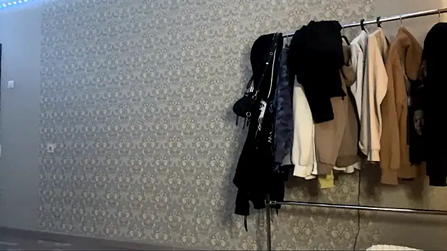 Snapshot of LumPetal chatting on 17, 2, 2026 LumPetal online show from 17, 2, 2026