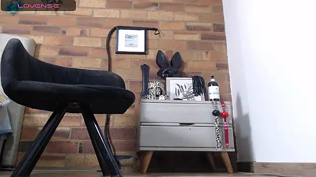 Girl Bondage online show from 9, 3, 2026