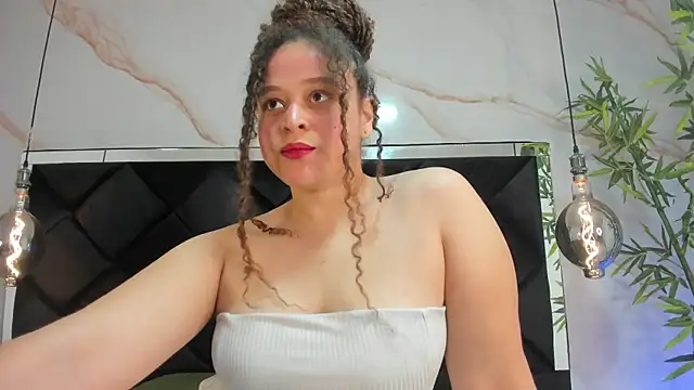 IrinaVoshh  online show from 8, 4, 2026