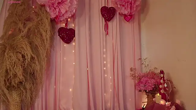 Sharlotte  1 online show from 14, 2, 2026