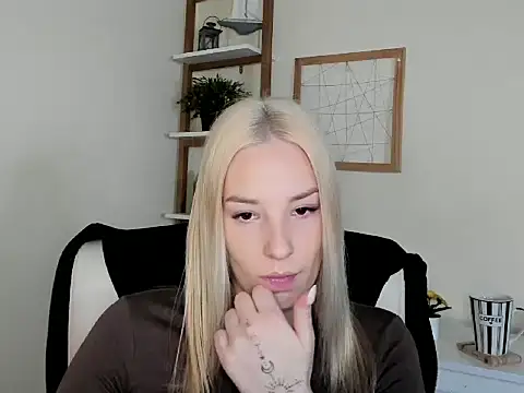 Snapshot of VelvetAngela chatting on 6, 2, 2026 VelvetAngela online show from 6, 2, 2026