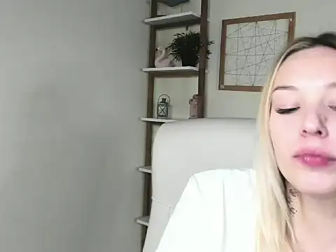 Snapshot of VelvetAngela chatting on 23, 2, 2026 VelvetAngela online show from 23, 2, 2026