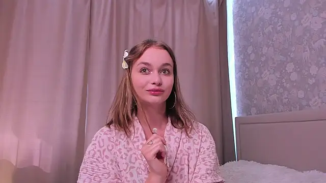 Snapshot of LillianPerry chatting on 11, 7, 2026 LillianPerry online show from 11, 7, 2026