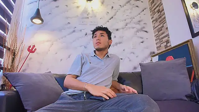 Snapshot of Damon_Salvarote_S chatting on 2, 3, 2026 Damon Salvarote S online show from 2, 3, 2026